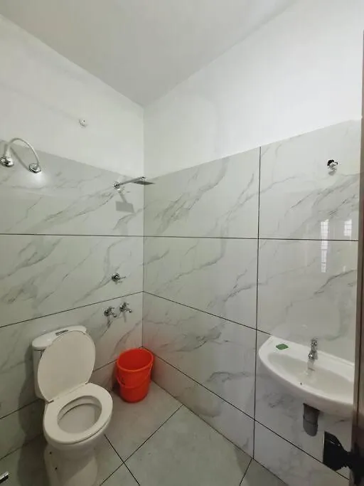D Villa Kochi 0*,